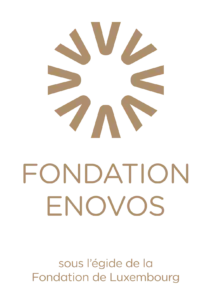 Le logo d'Enovos est constitué d'une forme ronde solaire de couleur dorée, accompagnée du nom de l'entreprise.